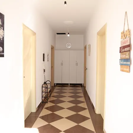 Apartment Lori *